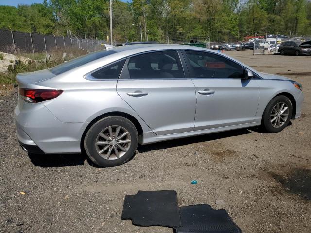  HYUNDAI SONATA 2019 Серебристый
