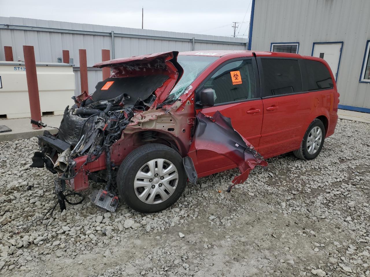 2016 Dodge Grand Caravan Se იყიდება Appleton-ში, WI - Biohazard/Chemical