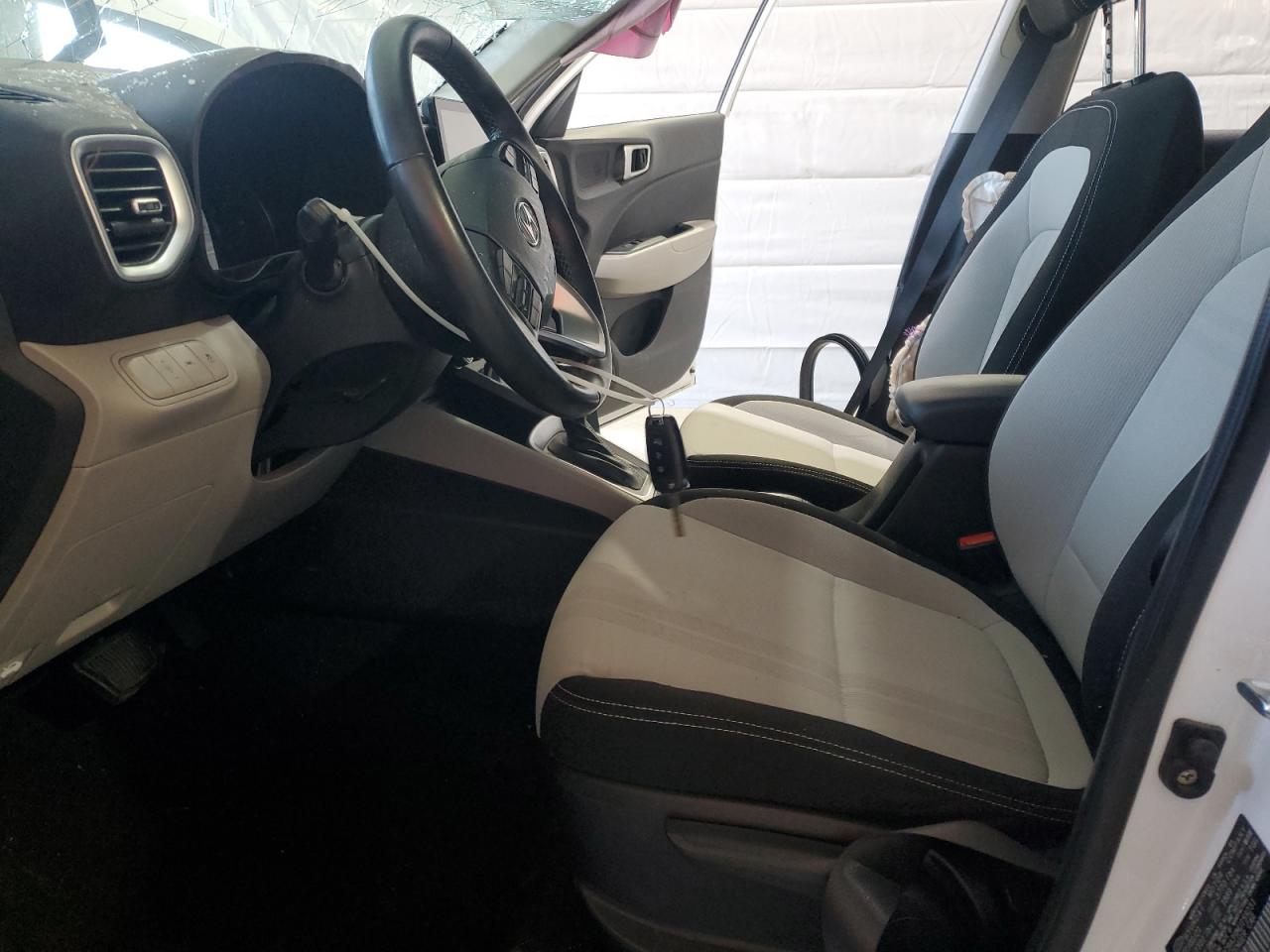 2022 Hyundai Venue Sel VIN: KMHRC8A39NU159231 Lot: 54214845