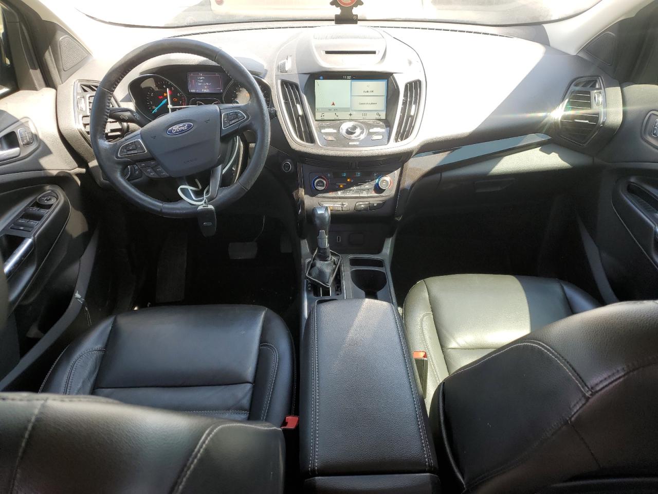 1FMCU0J95HUE60995 FORD ESCAPE 2017