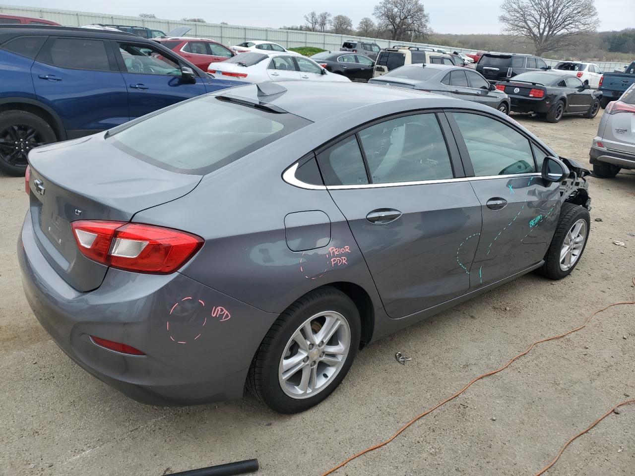 1G1BE5SM1J7180727 CHEVROLET CRUZE 2018