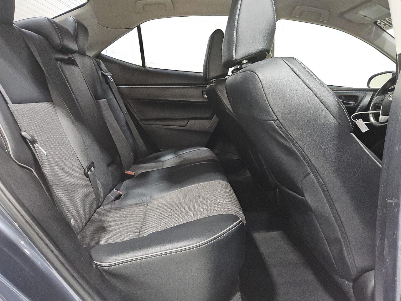 2015 Toyota Corolla L VIN: 5YFBURHE3FP214464 Lot: 53794915