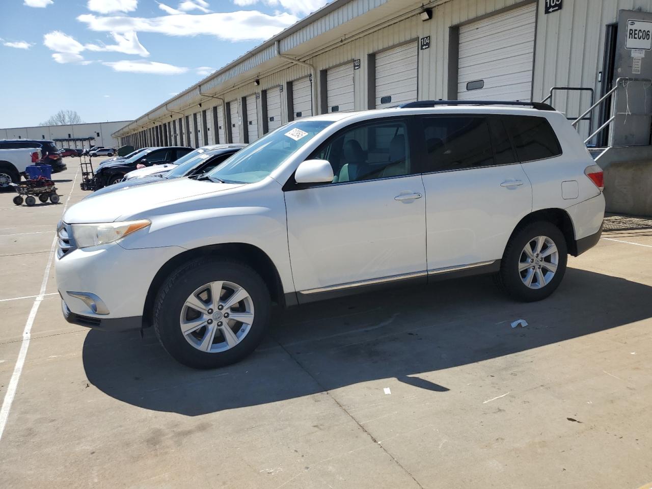 2011 Toyota Highlander Base de vânzare în Louisville, KY - Hail