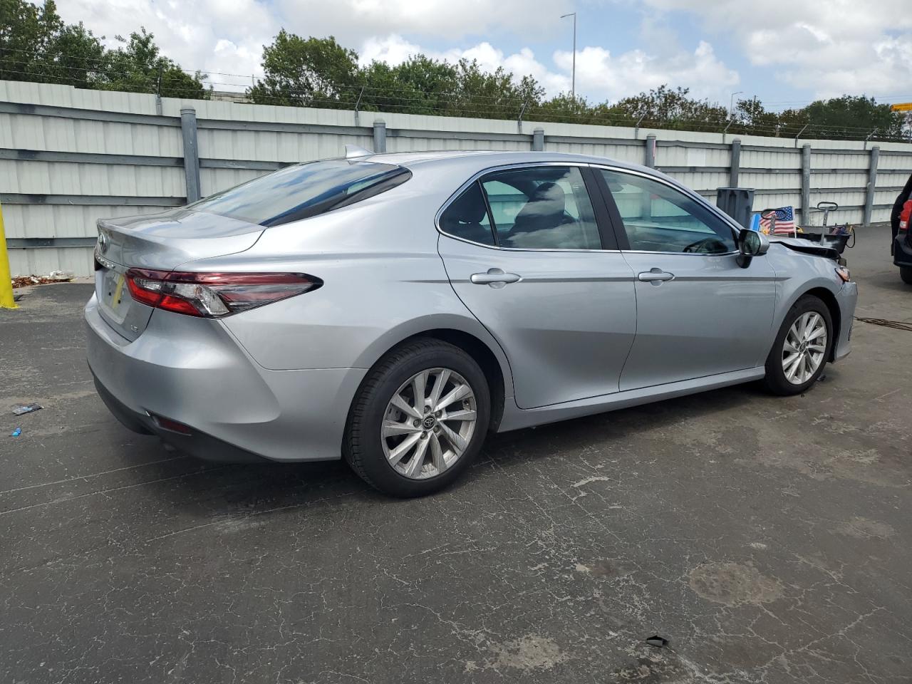 4T1C11AK0NU038100 TOYOTA CAMRY 2022