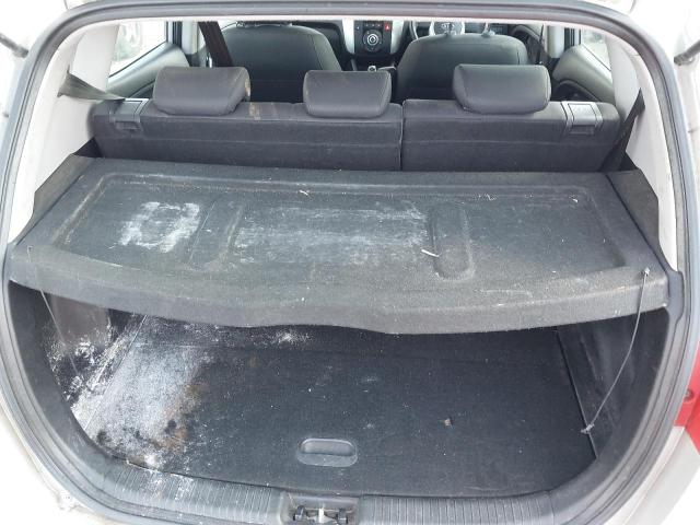 2010 KIA VENGA 1