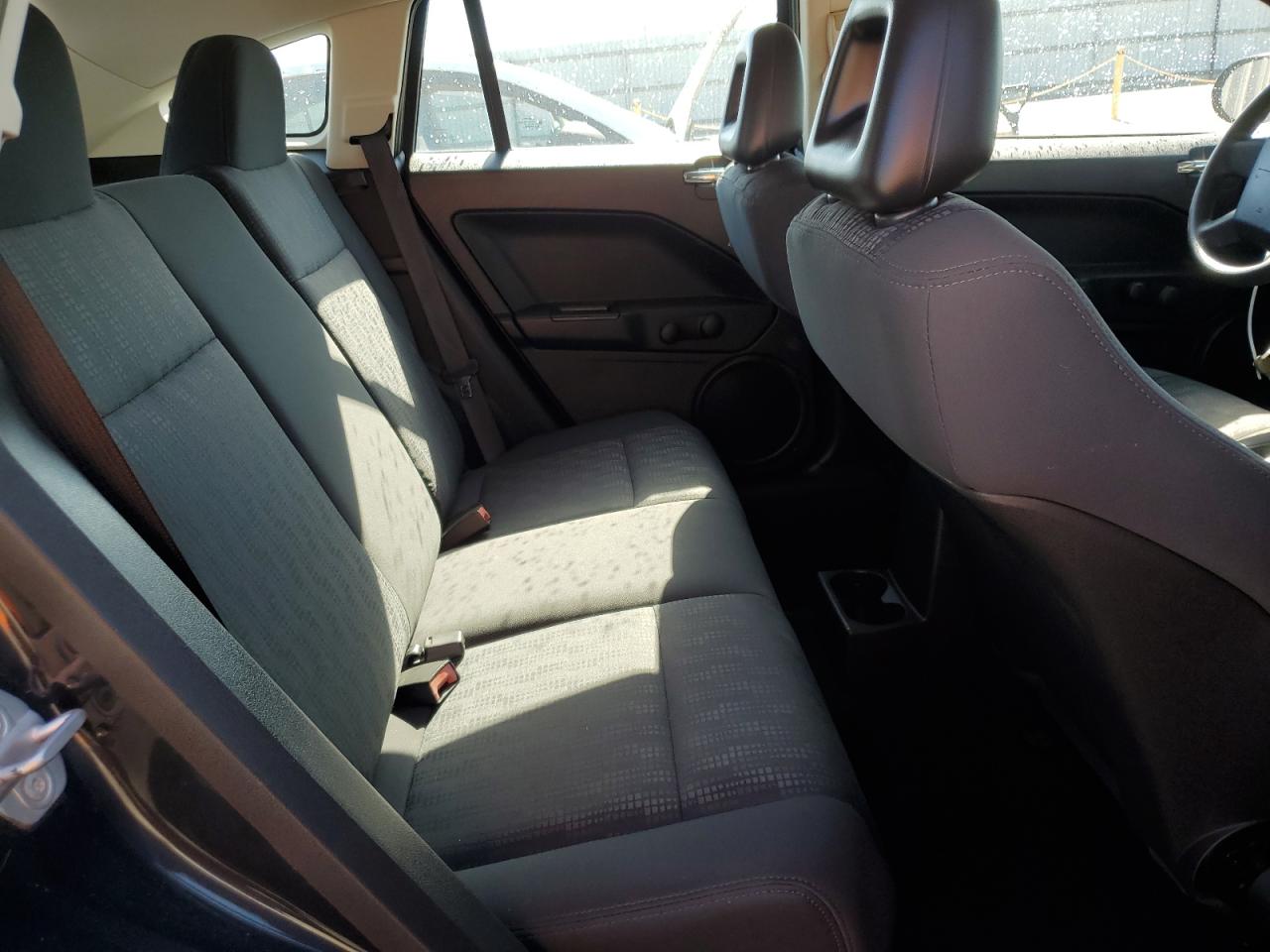 2008 Dodge Caliber VIN: 1B3HB28B28D660092 Lot: 51976135