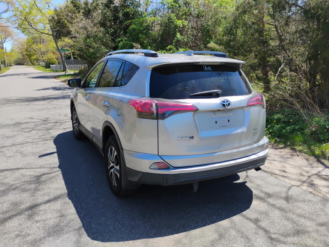 2T3BFREV7JW712163 TOYOTA RAV4 2018