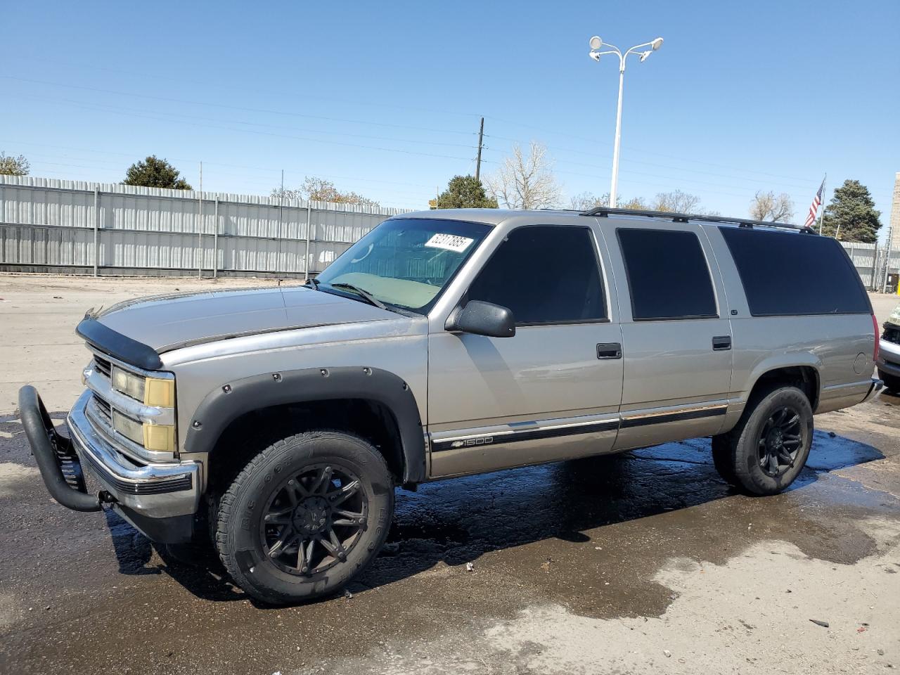 1999 Chevrolet Suburban K1500 for Sale in Littleton, CO - Front End