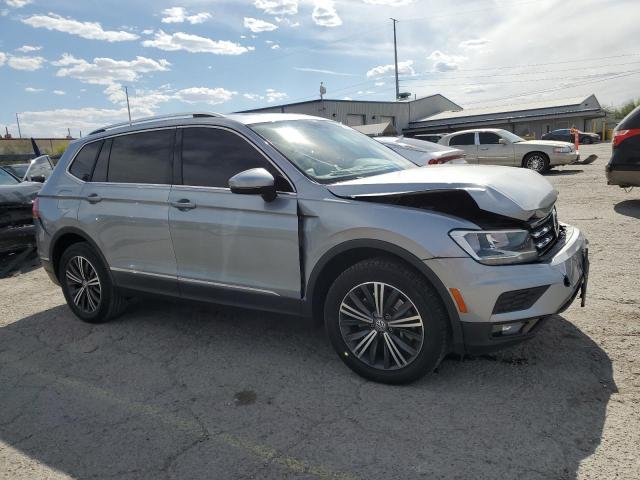  VOLKSWAGEN TIGUAN 2019 Серебристый