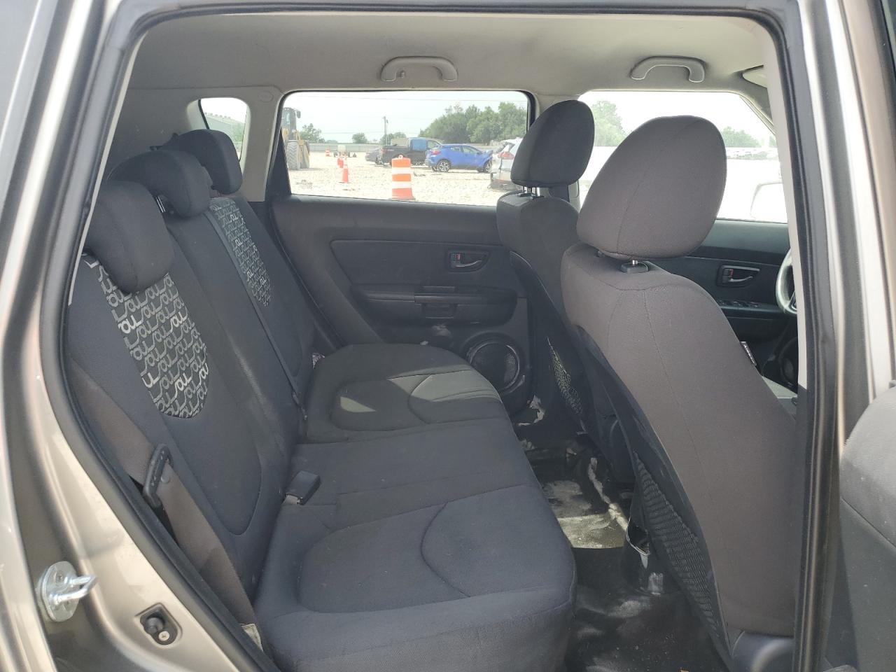 2010 Kia Soul + VIN: KNDJT2A26A7188958 Lot: 53738045
