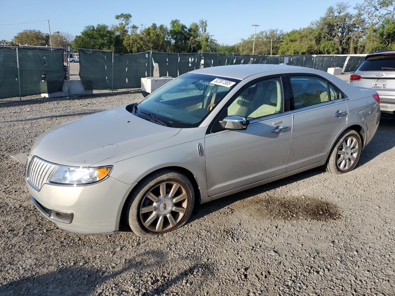 2010 Lincoln Mkz  zu verkaufen in Riverview, FL - Front End