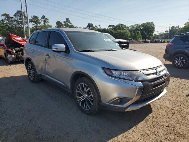  MITSUBISHI OUTLANDER 2018 Srebrny