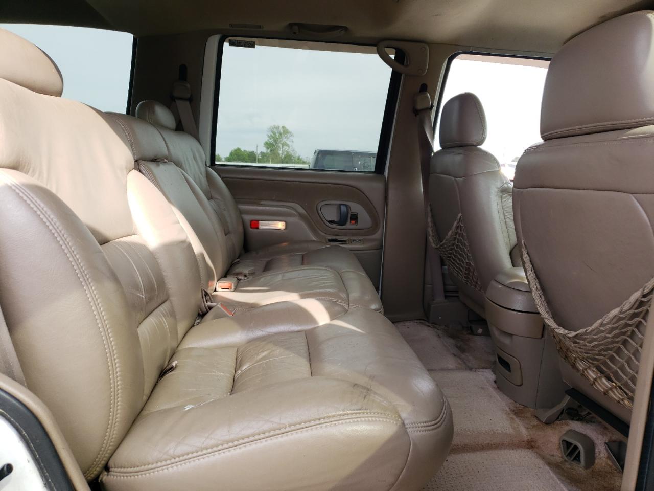 1998 Chevrolet Tahoe K1500 VIN: 1GNEK13R7WJ348565 Lot: 53375725