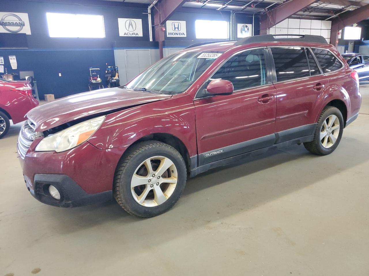 2013 Subaru Outback 2.5I Premium للبيع في East Granby، CT - Minor Dent/Scratches