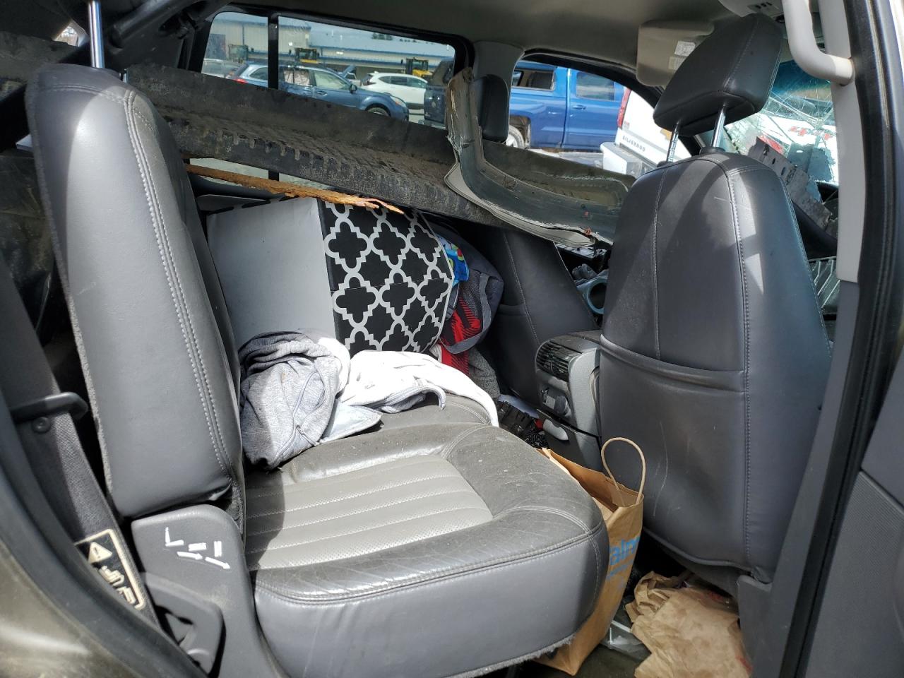 2002 Mercury Mountaineer VIN: 4M2ZU86E02ZJ12660 Lot: 51741525