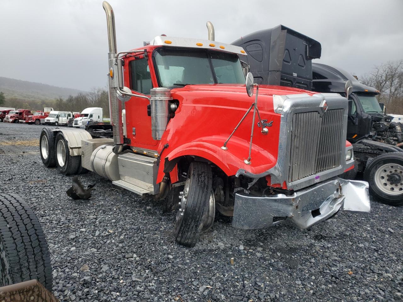 Grantville, PA에서 판매 중인 2015 Interional 9900I Semi Truck - Front End