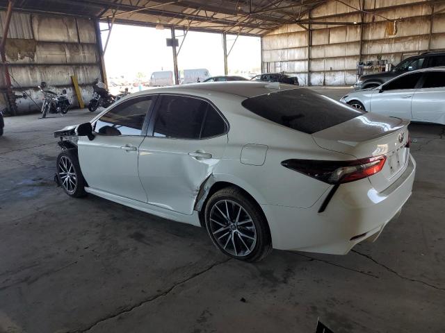  TOYOTA CAMRY 2021 Biały