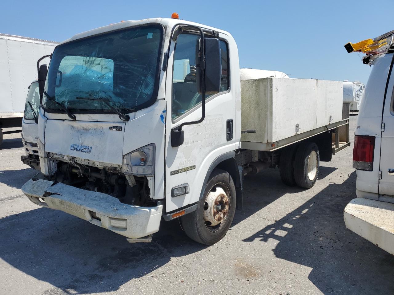 2016 Isuzu Npr Hd იყიდება Jacksonville-ში, FL - Front End