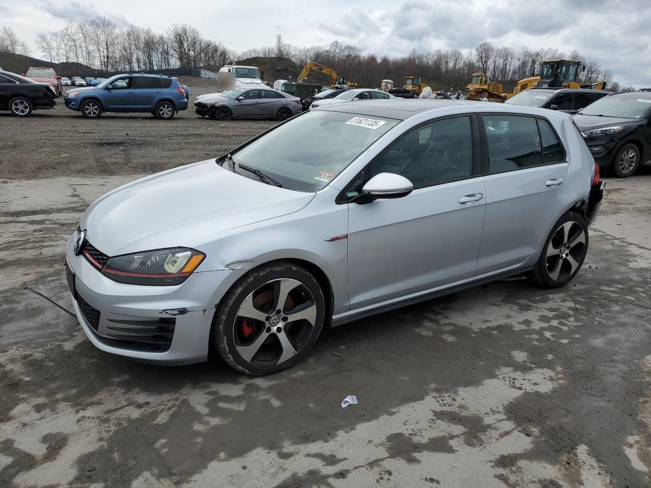 Duryea, PA에서 판매 중인 2015 Volkswagen Gti - Rear End