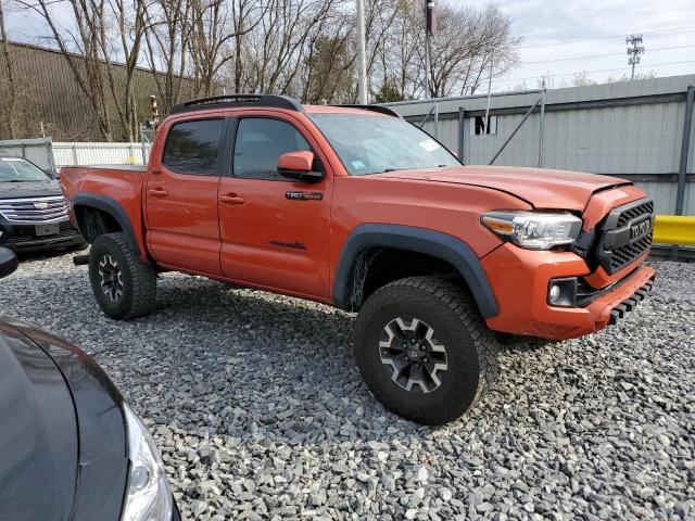 Pickups TOYOTA TACOMA 2016 Orange