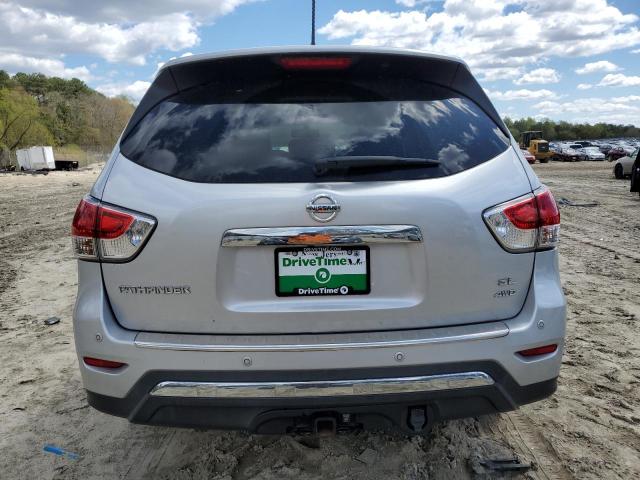  NISSAN PATHFINDER 2016 Серебристый