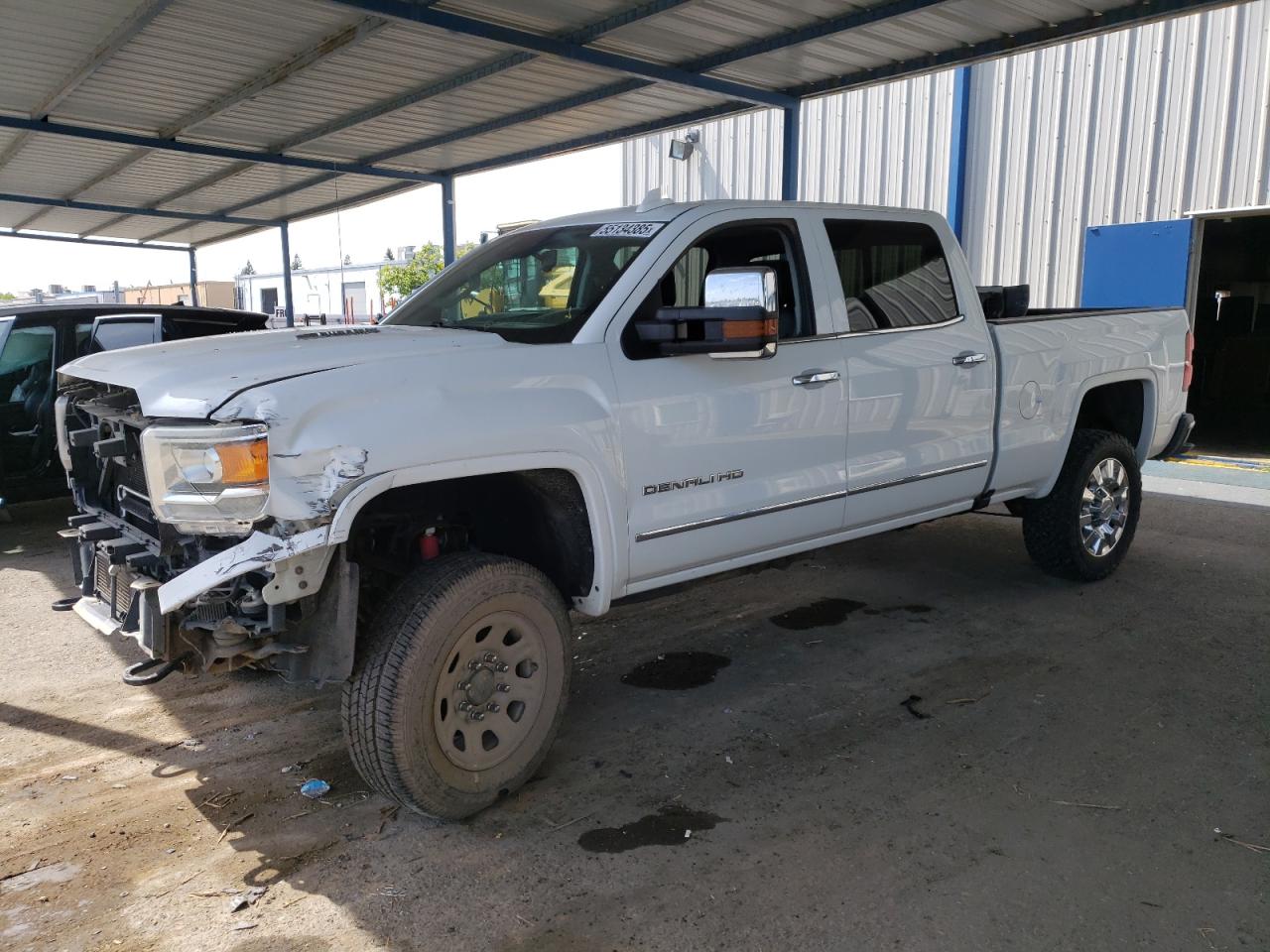 2016 Gmc Sierra K2500 Denali zu verkaufen in Sacramento, CA - Front End