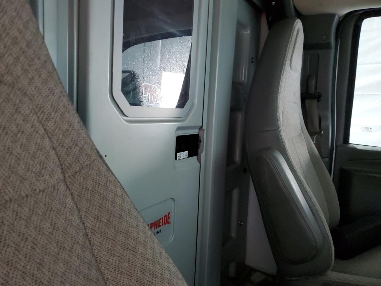 1GB0GRFGXK1213947 CHEVROLET EXPRESS 2019