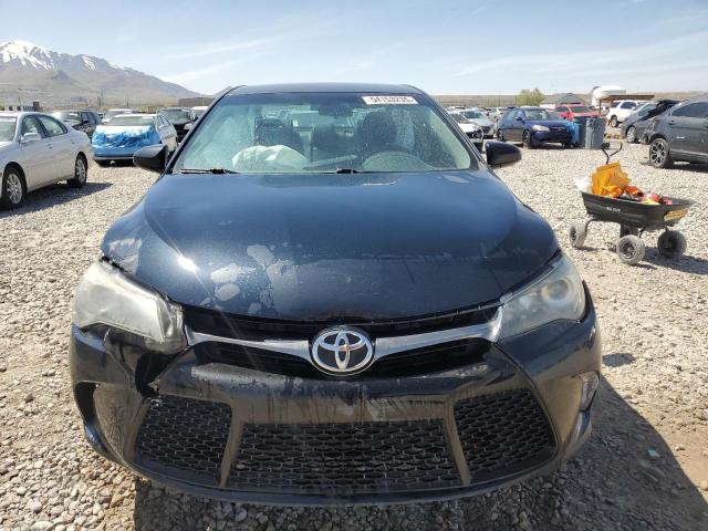  TOYOTA CAMRY 2017 Серый