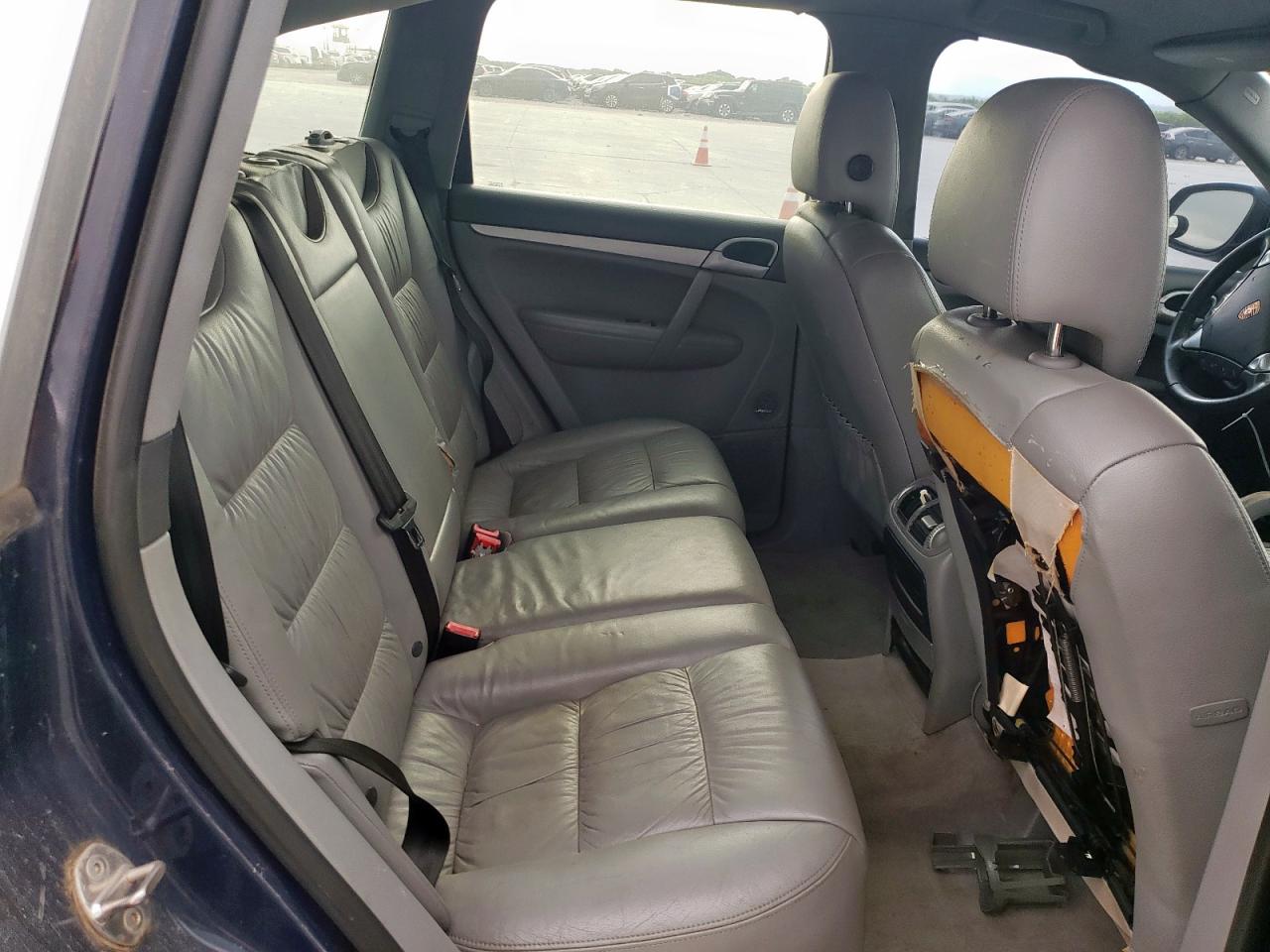 2005 Porsche Cayenne S VIN: WP1AB29P45LA64590 Lot: 53010815