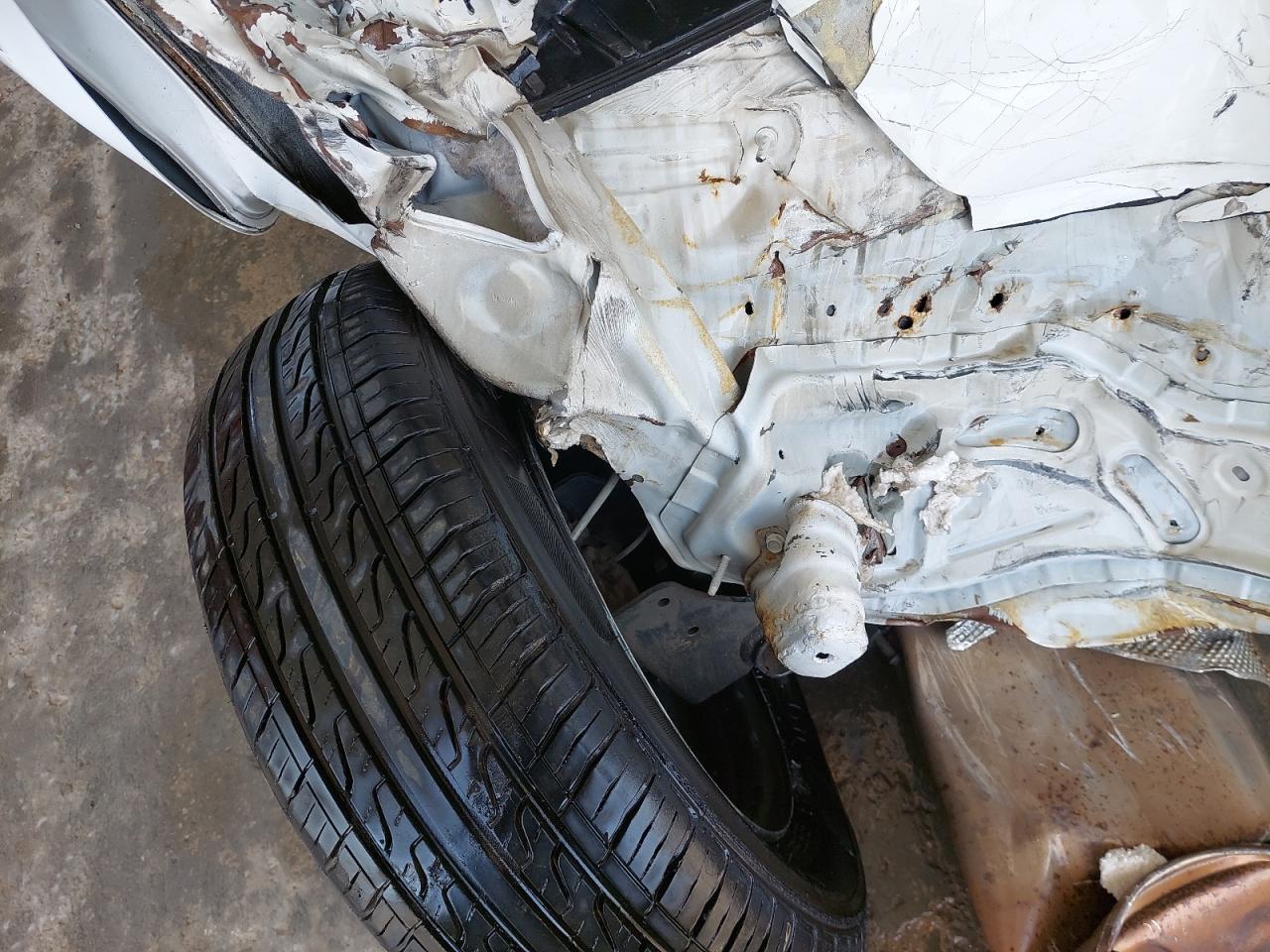 MNTBC2C98G6010913 - 2016 Nissan Tiida - #undefined