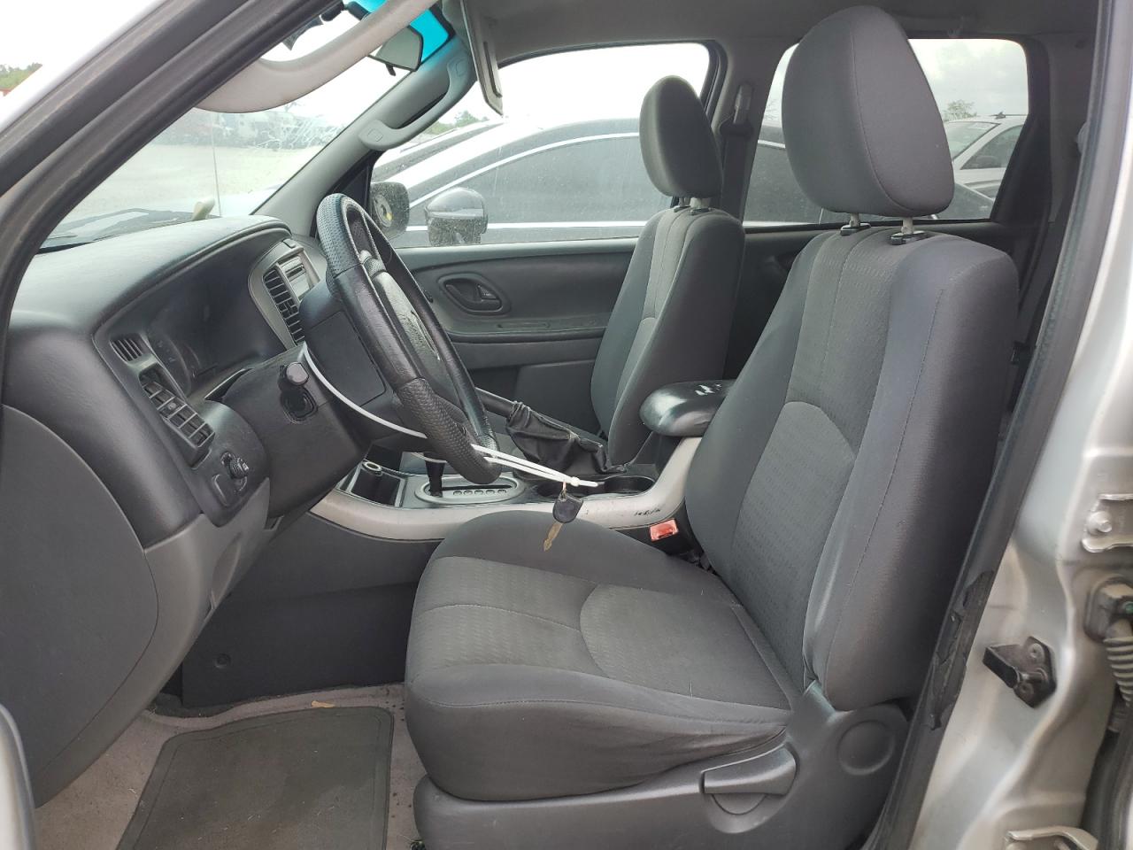 2005 Mazda Tribute I VIN: 4F2YZ02Z05KM64003 Lot: 54776785