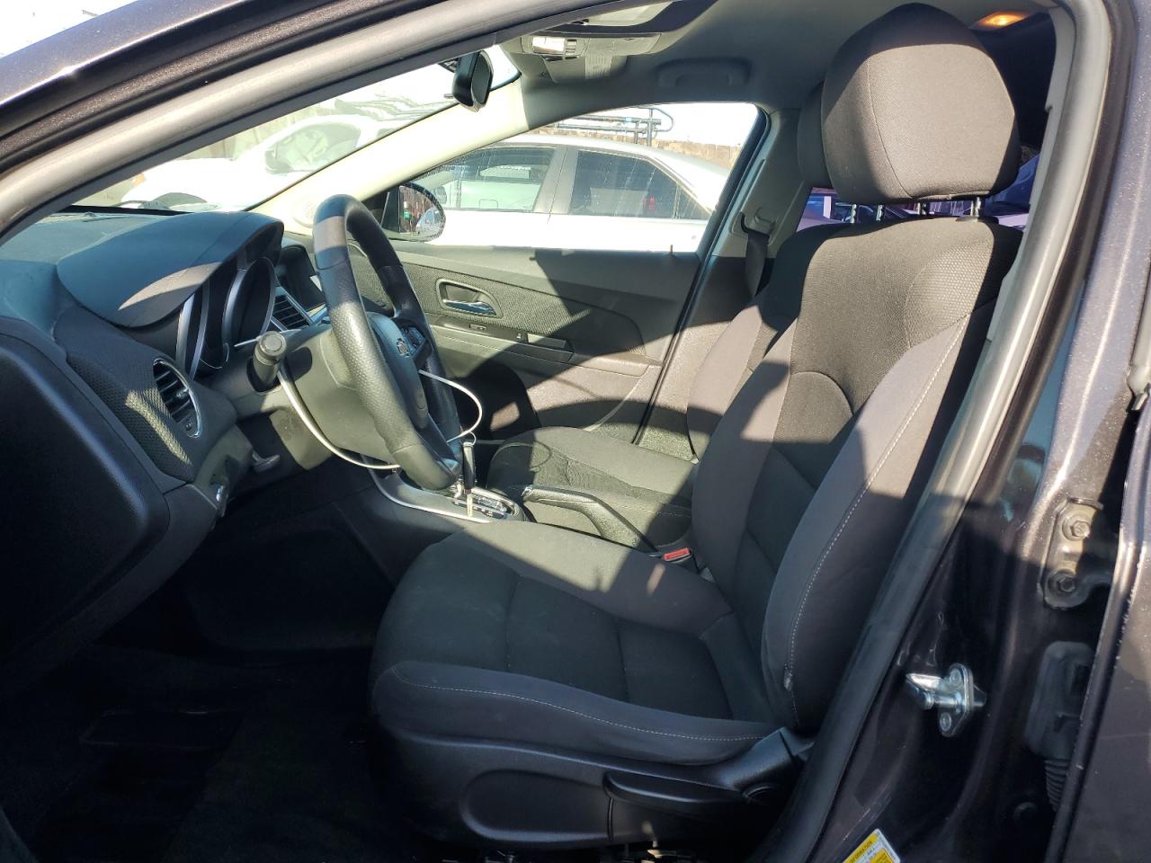 1G1PE5SB1G7105121 CHEVROLET CRUZE 2016