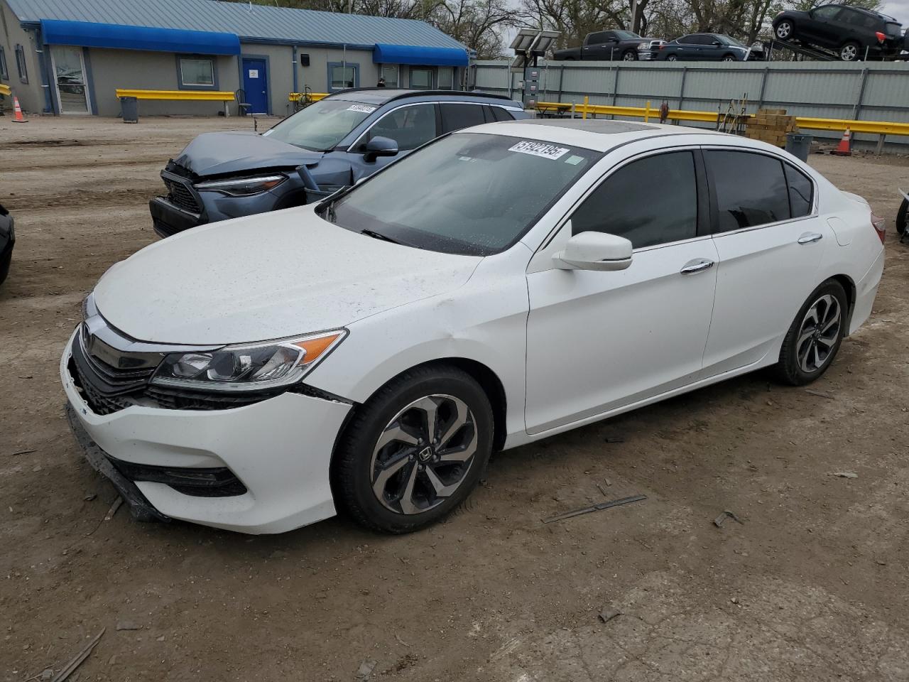 2017 Honda Accord Exl للبيع في Wichita، KS - Front End