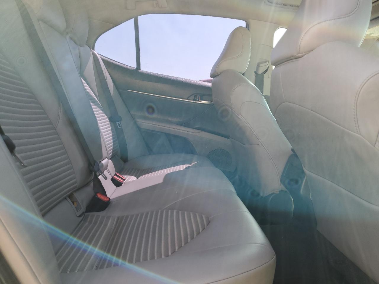 2018 Toyota Camry L VIN: JTNB11HK9J3055995 Lot: 54940115