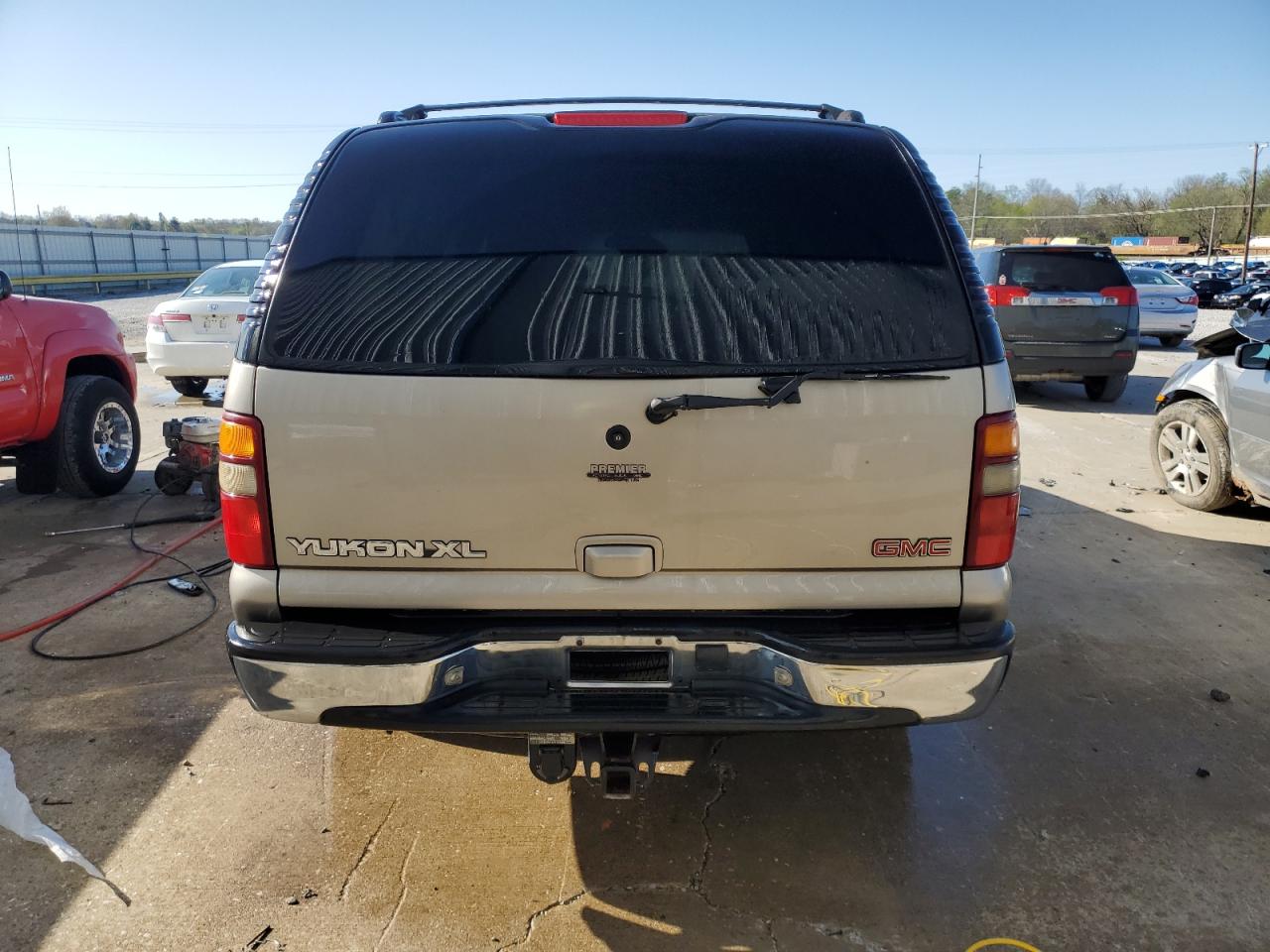 2001 GMC Yukon Xl C1500 VIN: 3GKEC16T91G284220 Lot: 52226815