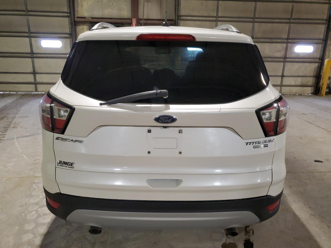 1FMCU9J90HUE41064 FORD ESCAPE 2017