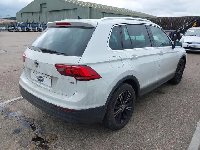 2017 VOLKSWAGEN TIGUAN SE