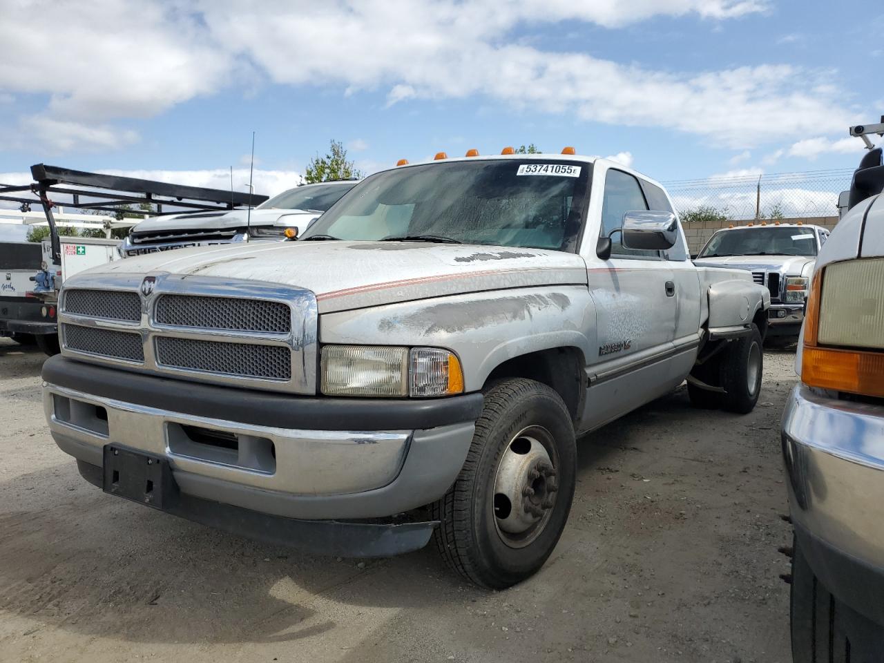 1997 Dodge Ram 3500  for Sale in Colton, CA - Rear End