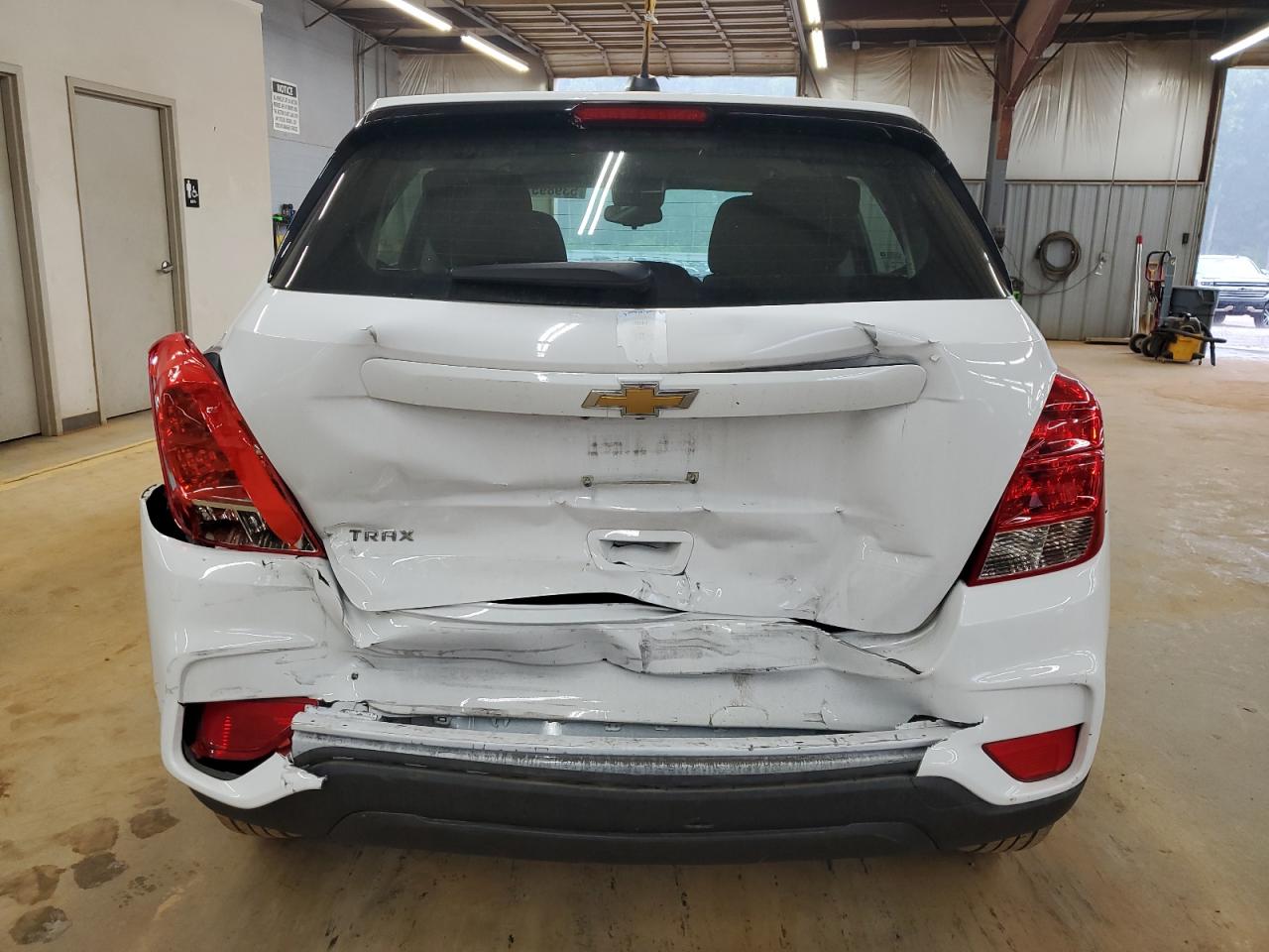 3GNCJKSB2JL159389 CHEVROLET TRAX 2018