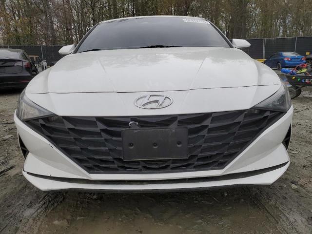  HYUNDAI ELANTRA 2023 Белый