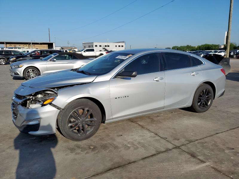  CHEVROLET MALIBU 2019 Srebrny