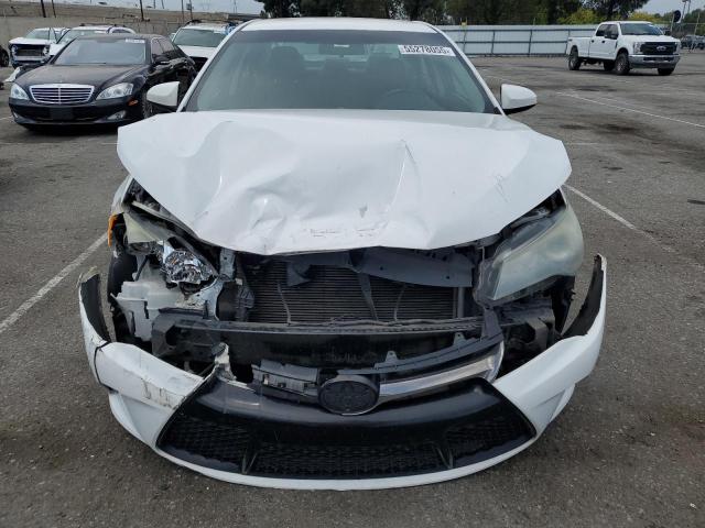  TOYOTA CAMRY 2016 Белый