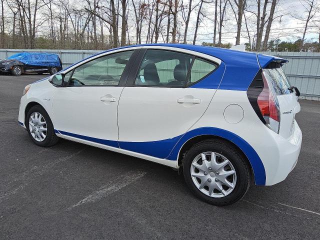  TOYOTA PRIUS 2016 Белы