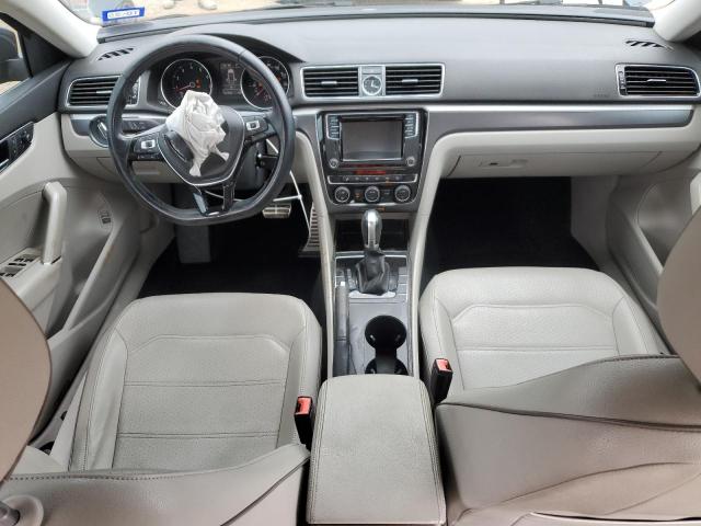  VOLKSWAGEN PASSAT 2017 Szary