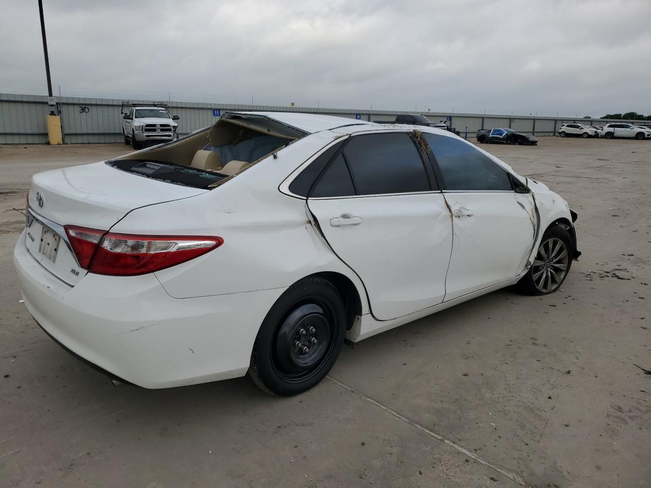 4T1BF1FKXHU628590 TOYOTA CAMRY 2017