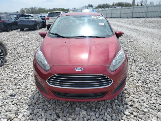 Sedans FORD FIESTA 2014 Czerwony