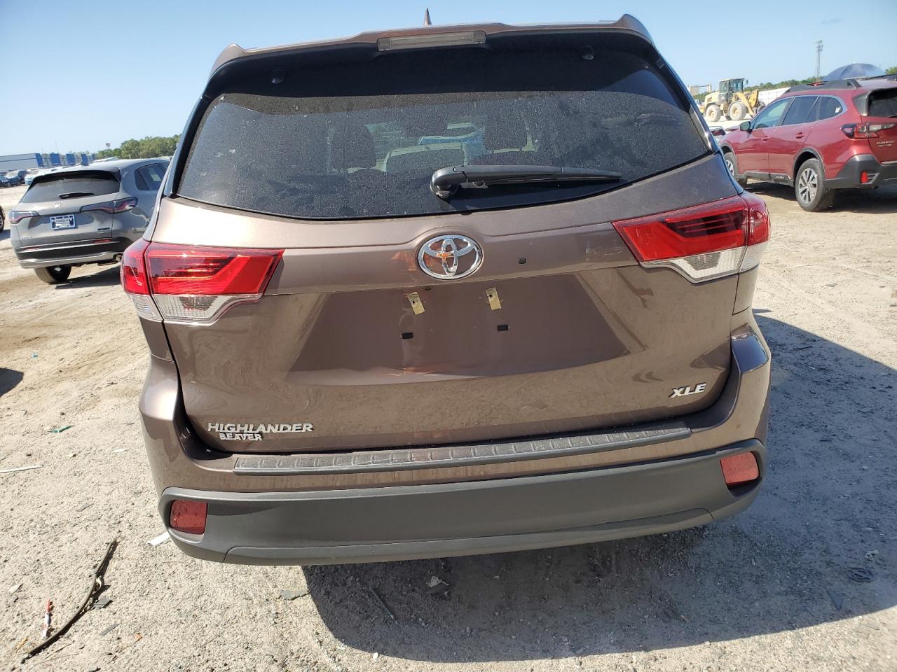 2018 Toyota Highlander Se VIN: 5TDKZRFH8JS278918 Lot: 55045135