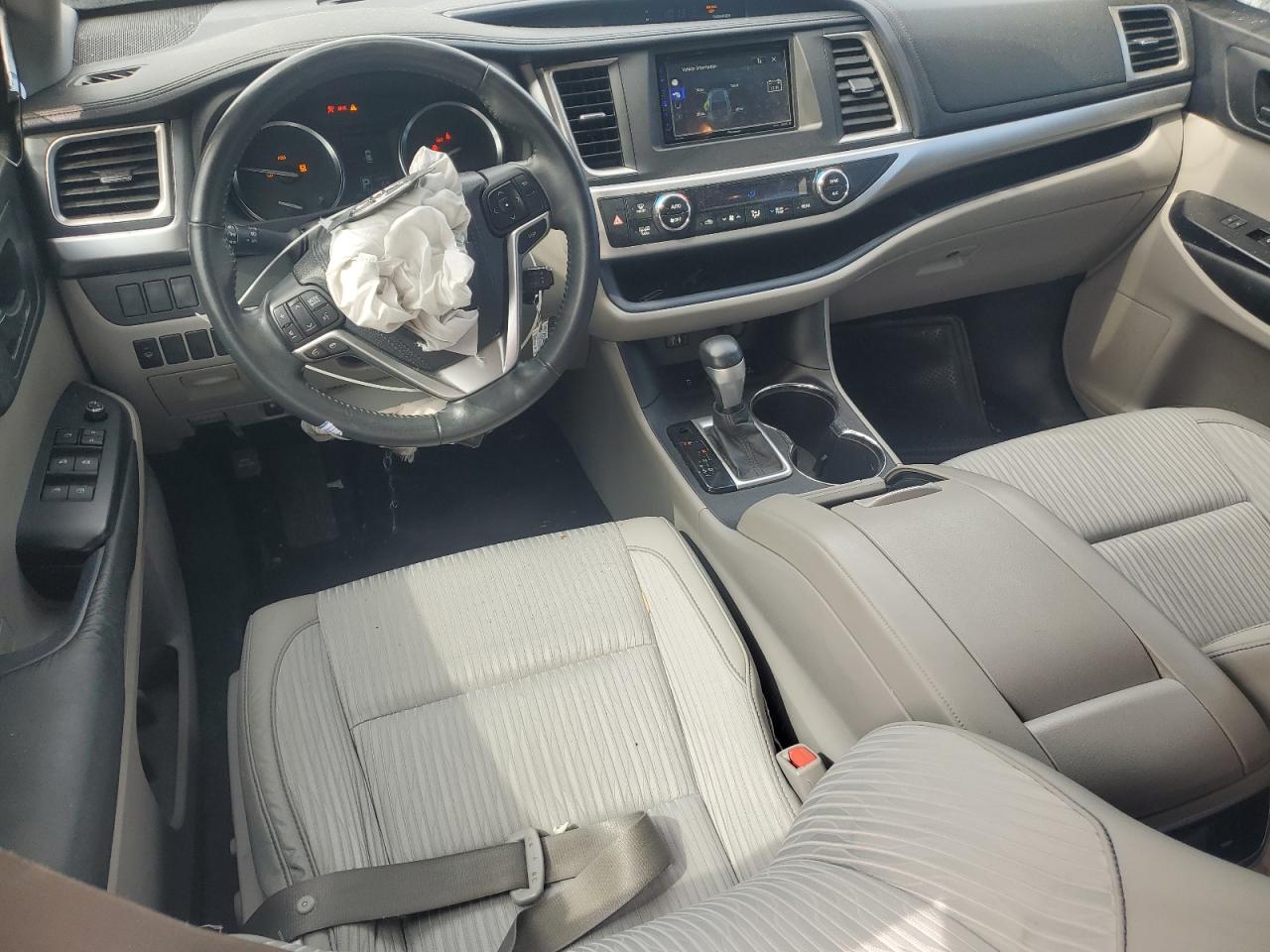 2015 Toyota Highlander - Image 8