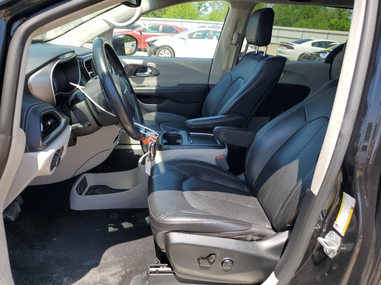 2022 Chrysler Pacifica Hybrid Touring L VIN: 2C4RC1L73NR121616 Lot: 51941905