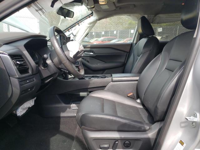  NISSAN ROGUE 2023 Srebrny
